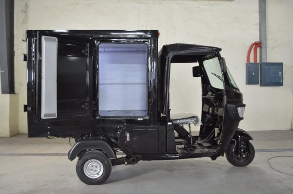 tvs kargo box van black 200cc remarkable fuel efficiency